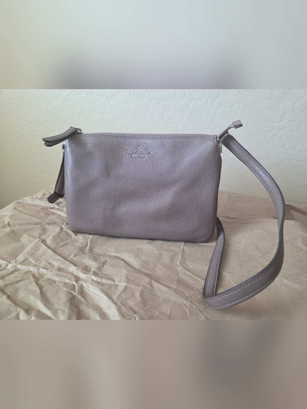 Kate Spade crossbody bag, Madelyne model from the Mulberry Street Collection